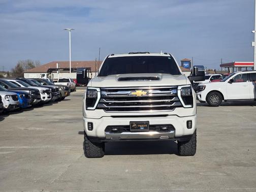 2024 Chevrolet Silverado 2500 High Country