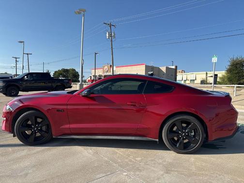 2023 Ford Mustang GT Premium