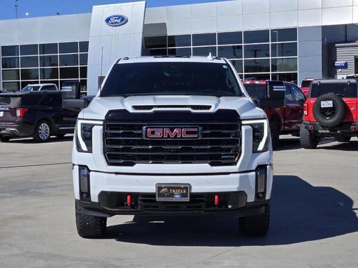 2024 GMC Sierra 2500 AT4