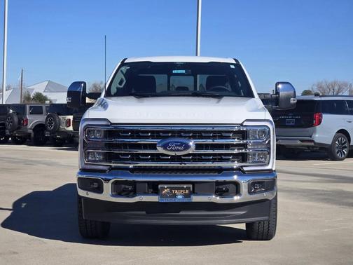 2026 Ford F-250 Lariat