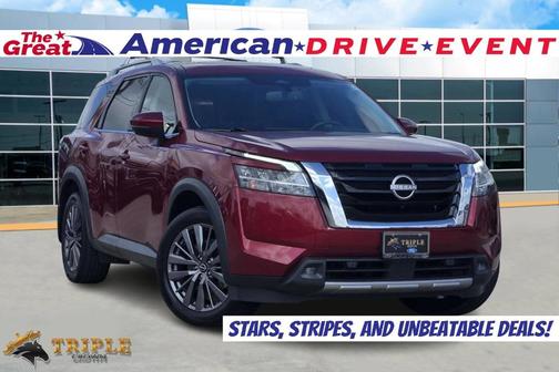 2022 Nissan Pathfinder SL