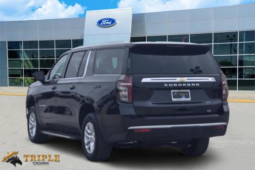 2024 Chevrolet Suburban LT