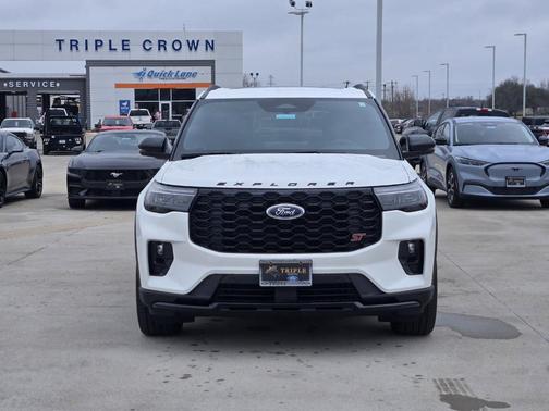 Star White 2026 Ford Explorer ST