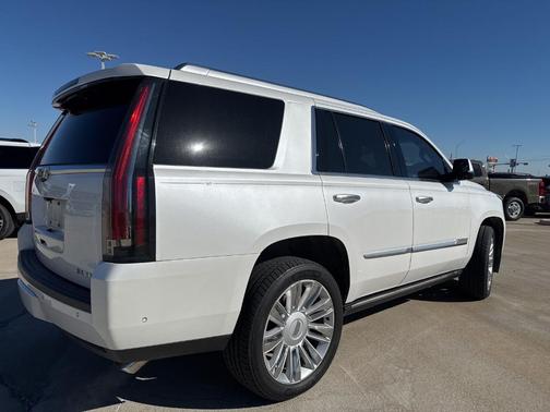 2018 Cadillac Escalade Platinum