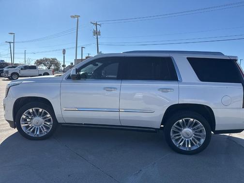 2018 Cadillac Escalade Platinum