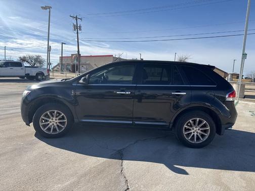 2013 Lincoln MKX Base