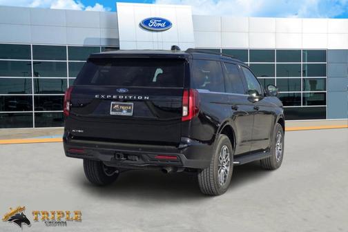 Agate Black Metallic 2026 Ford Expedition Active