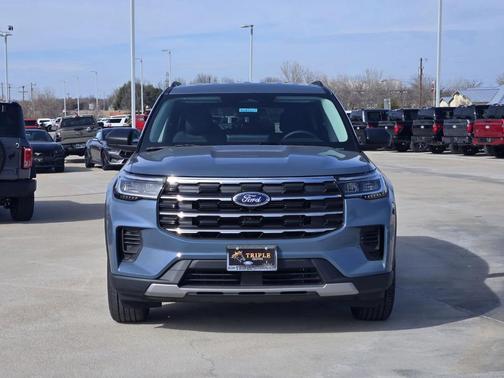 Vapor Blue Metallic 2026 Ford Explorer Active