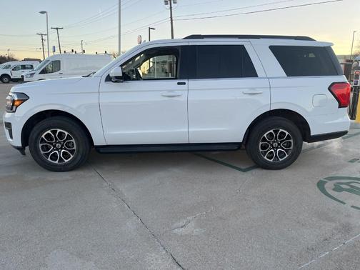 2022 Ford Expedition XLT