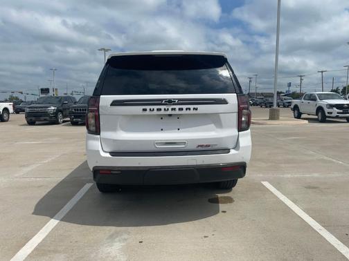 2022 Chevrolet Suburban RST