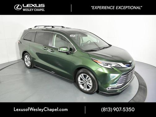 2023 Toyota Sienna Platinum 7 Passenger