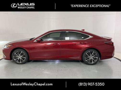2025 Lexus ES 300h Base