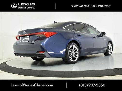 2020 Toyota Avalon Hybrid Limited
