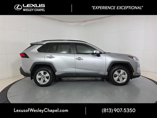 2020 Toyota RAV4 XLE