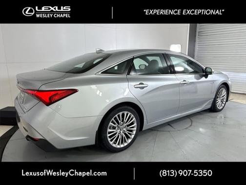 2019 Toyota Avalon Hybrid Limited