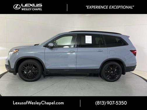 2022 Honda Pilot AWD Black Edition