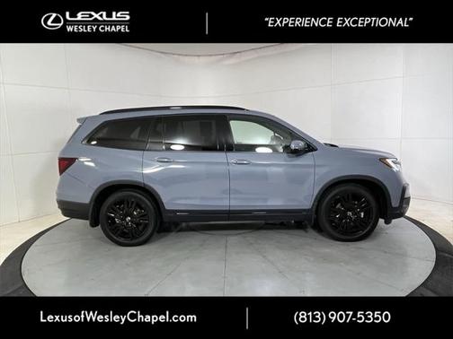 2022 Honda Pilot AWD Black Edition