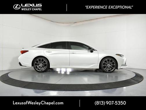 2019 Toyota Avalon XSE