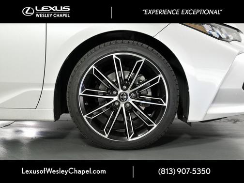 2019 Toyota Avalon XSE