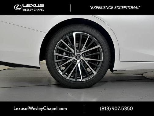 2025 Lexus ES 350 Base