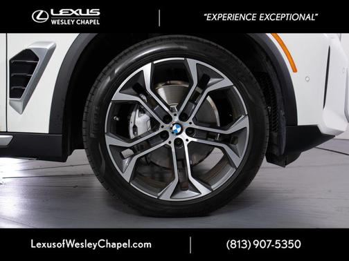 Alpine White 2026 BMW X5 xDrive40i