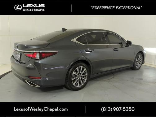 2022 Lexus ES 350 Base