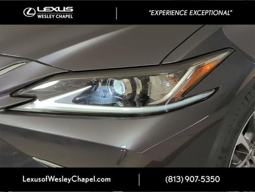 2022 Lexus ES 350 Base