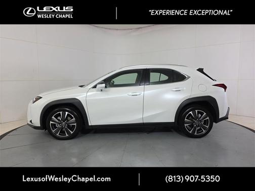 2025 Lexus UX 300h Base