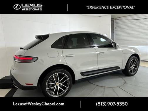 2025 Porsche Macan Base