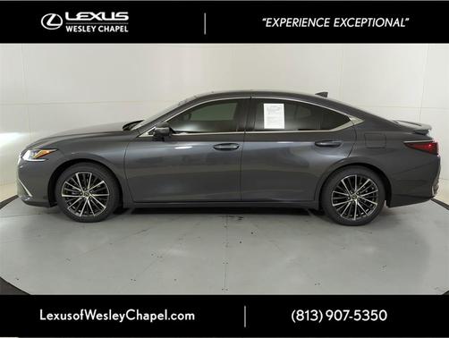 2025 Lexus ES 300h Premium