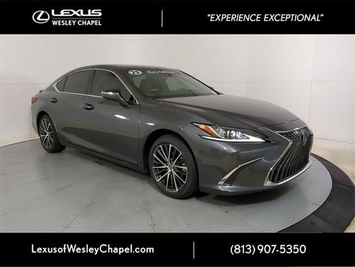 2025 Lexus ES 300h Premium