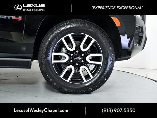 2023 GMC Yukon 4WD AT4