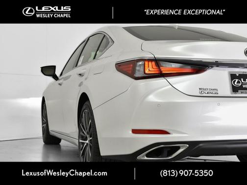 2025 Lexus ES 350 Base