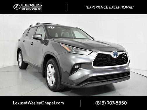 2022 Toyota Highlander Hybrid LE