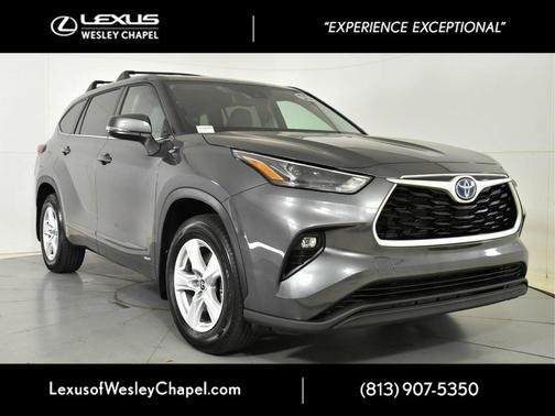 2022 Toyota Highlander Hybrid LE