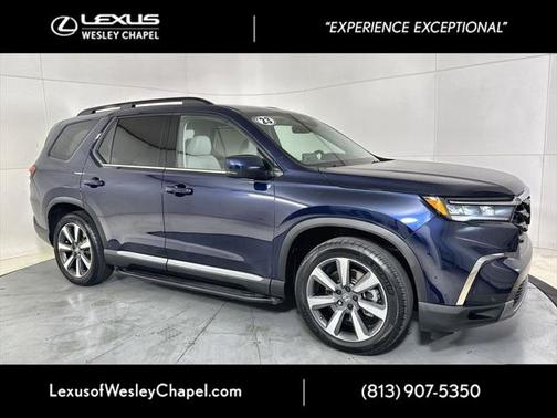 2023 Honda Pilot Touring 8-Passenger