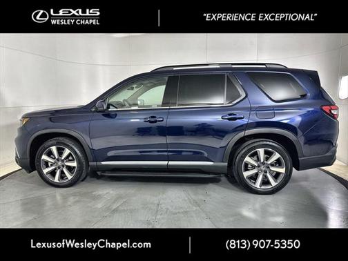 2023 Honda Pilot Touring 8-Passenger