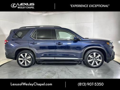 2023 Honda Pilot Touring 8-Passenger