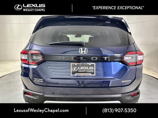 2023 Honda Pilot Touring 8-Passenger