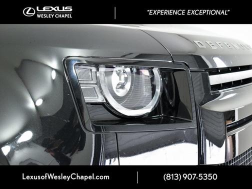 2025 Land Rover Defender 110 P400 X-Dynamic SE