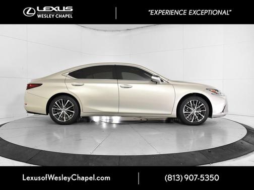 2025 Lexus ES 350 Base