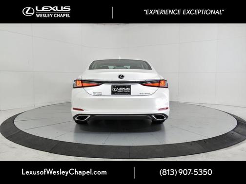 2025 Lexus ES 350 Base