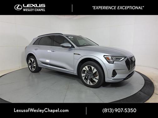 2022 Audi e-tron Premium