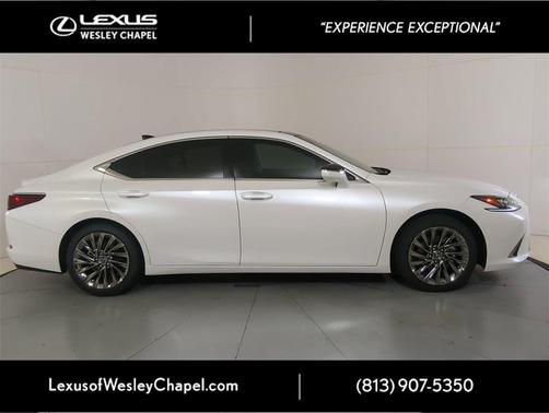 2025 Lexus ES 350 Ultra Luxury