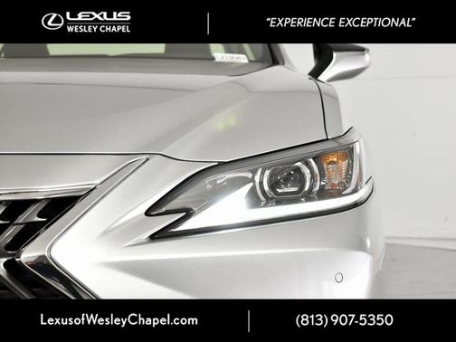 2025 Lexus ES 350 Base