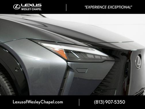 2023 Lexus RZ 450e Luxury