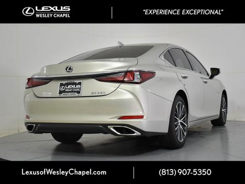 2025 Lexus ES 350 Base
