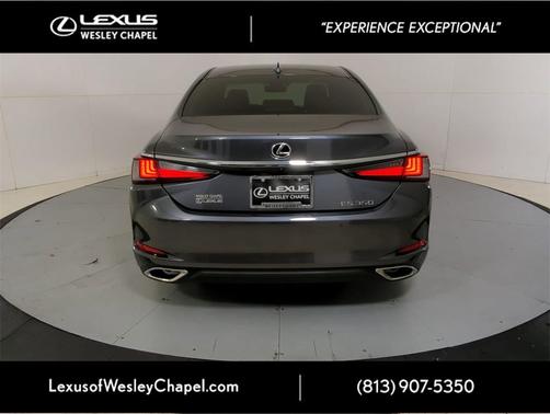 2025 Lexus ES 350 Base