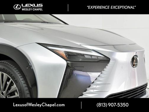 2023 Lexus RZ 450e Luxury
