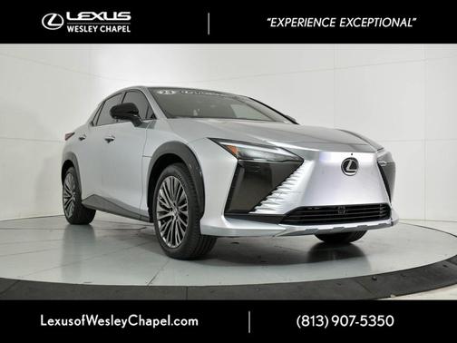 2023 Lexus RZ 450e Luxury